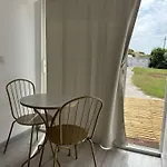 En Camargue Le Petit Secret Du Flamant Le Cailar